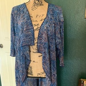 Lularoe Shirley - Brand new. Never worn.